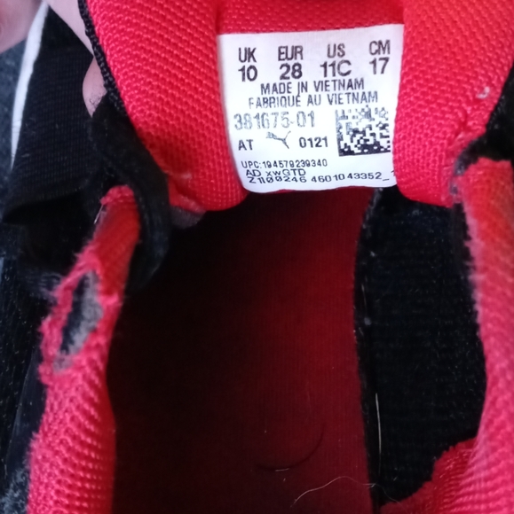 Shoes - Picture 2 of 4